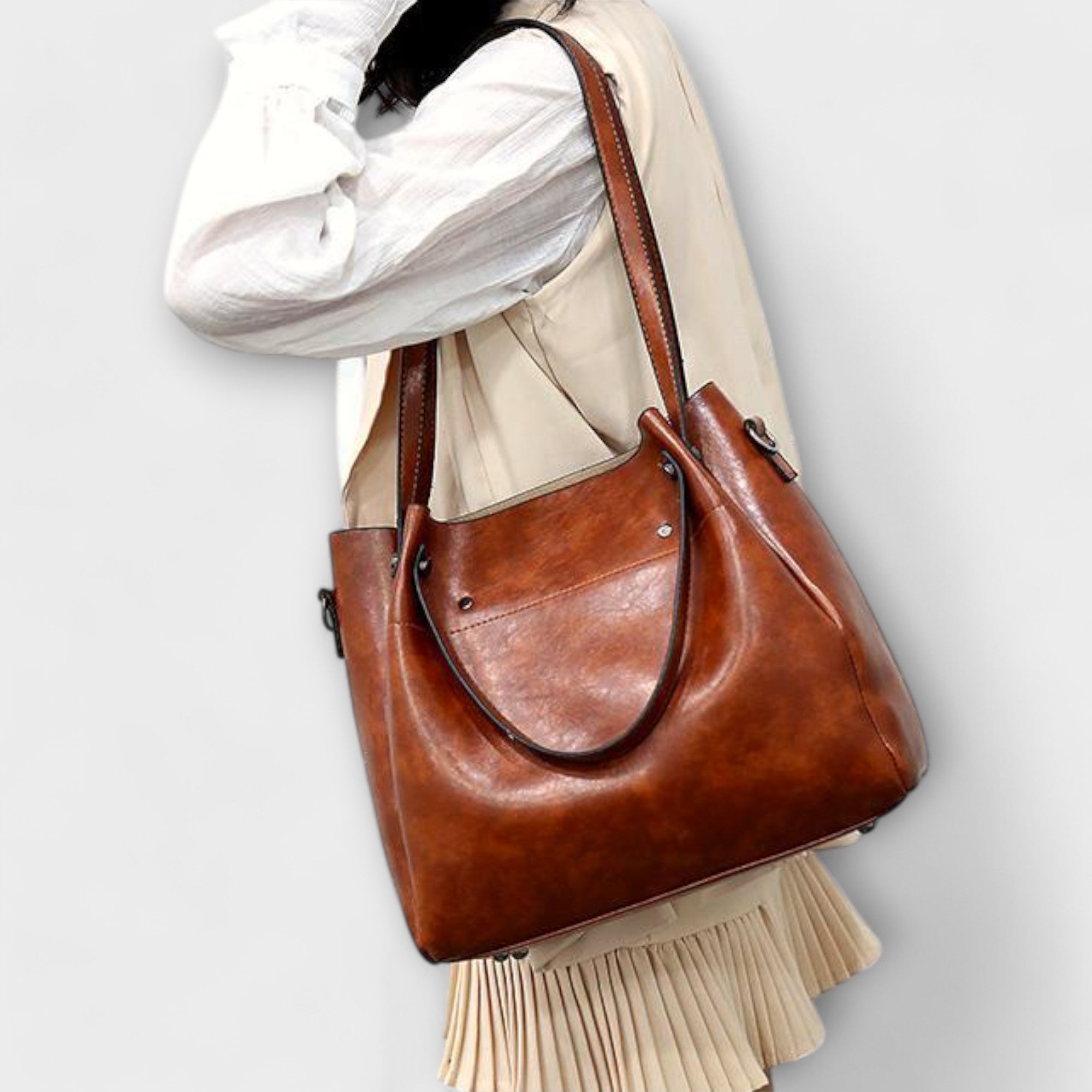 Lora. - 4-Piece Vintage Bag Set