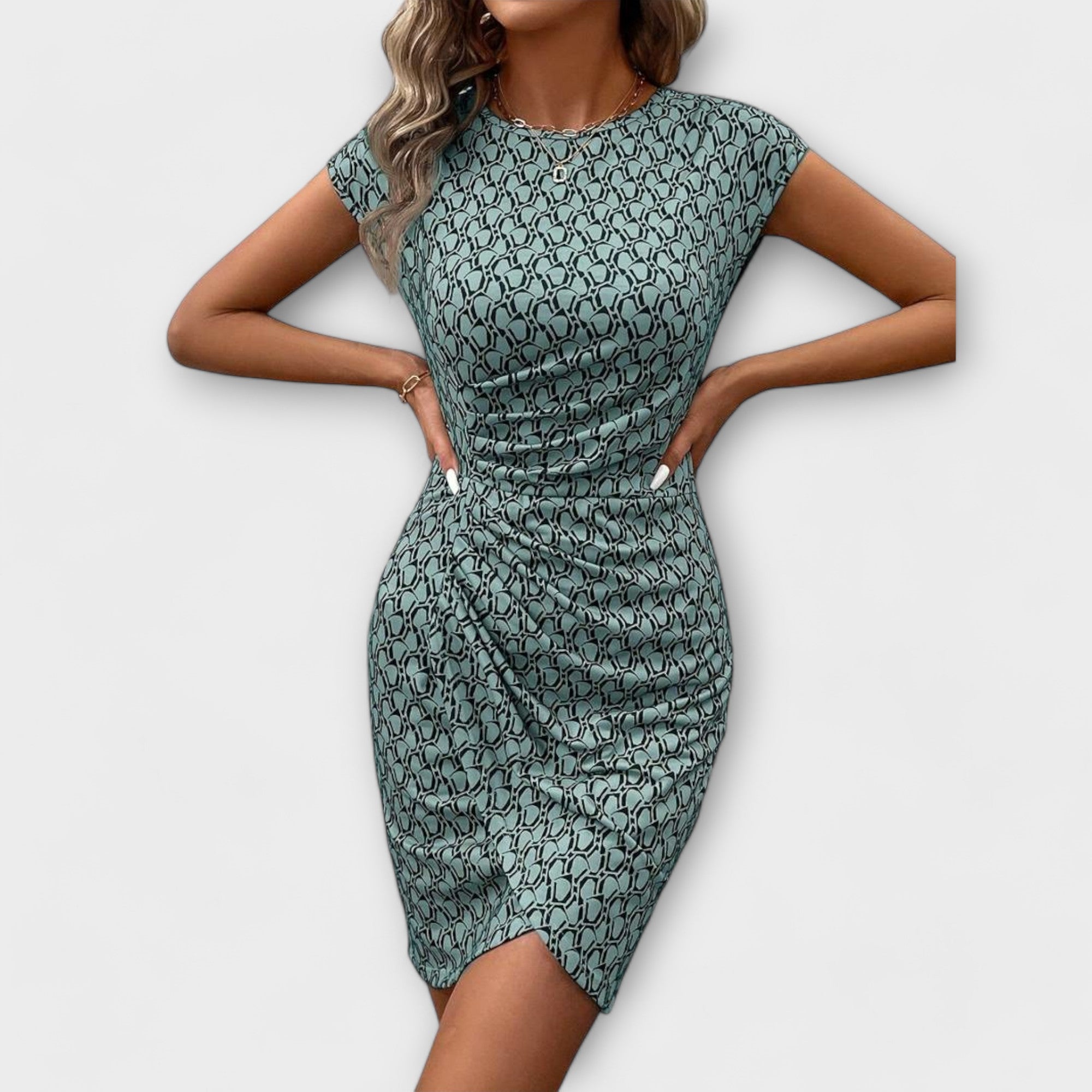 Emma - Short-Sleeve Tulip Dress with Allover Print