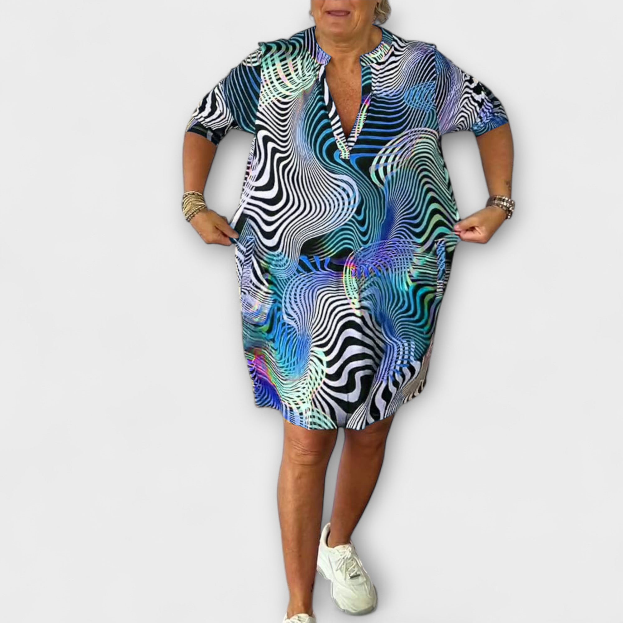Liora - Colourful Dress with V-Neck and Elegant Draping