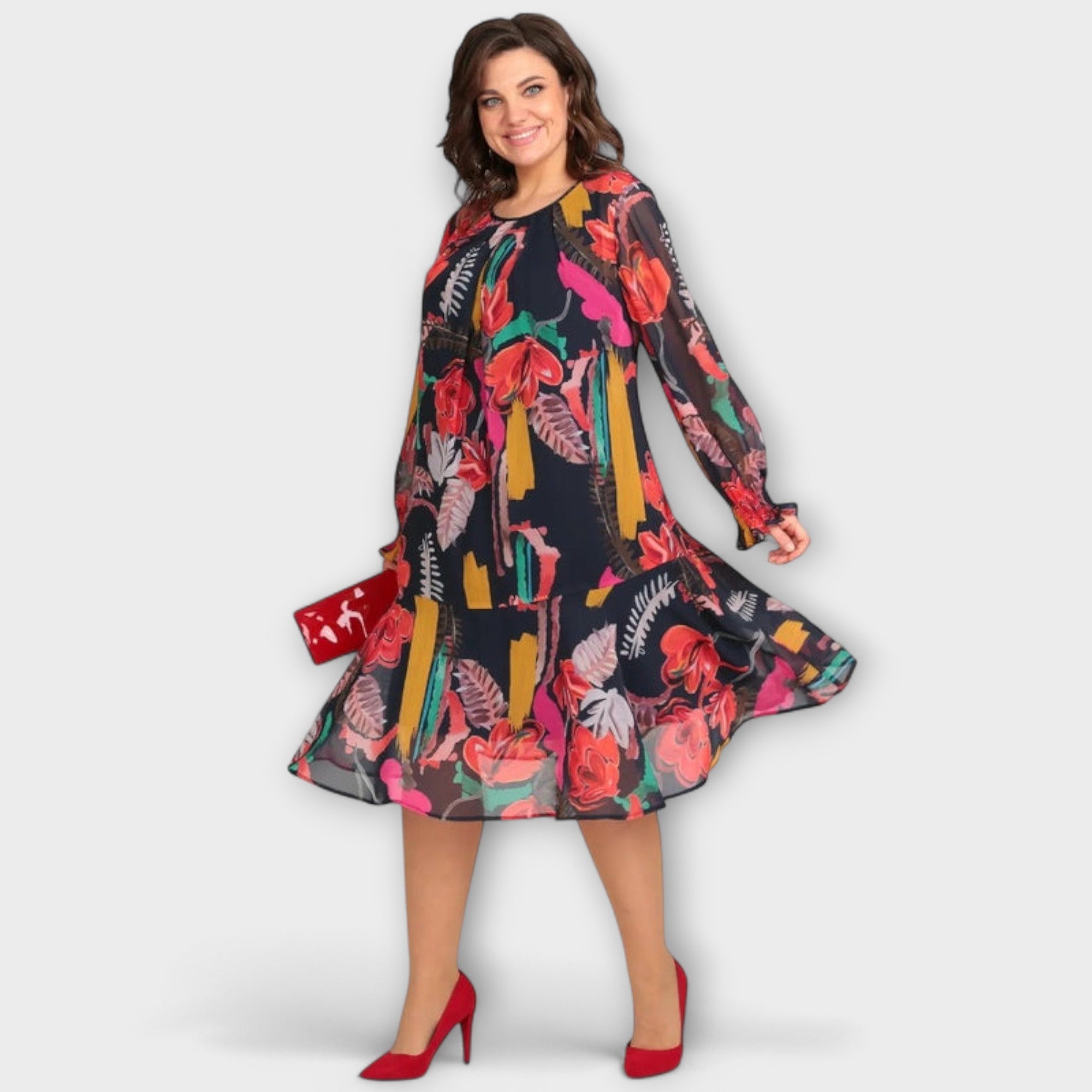 Caroline - Elegant Plus-Size Dress for Ultimate Comfort