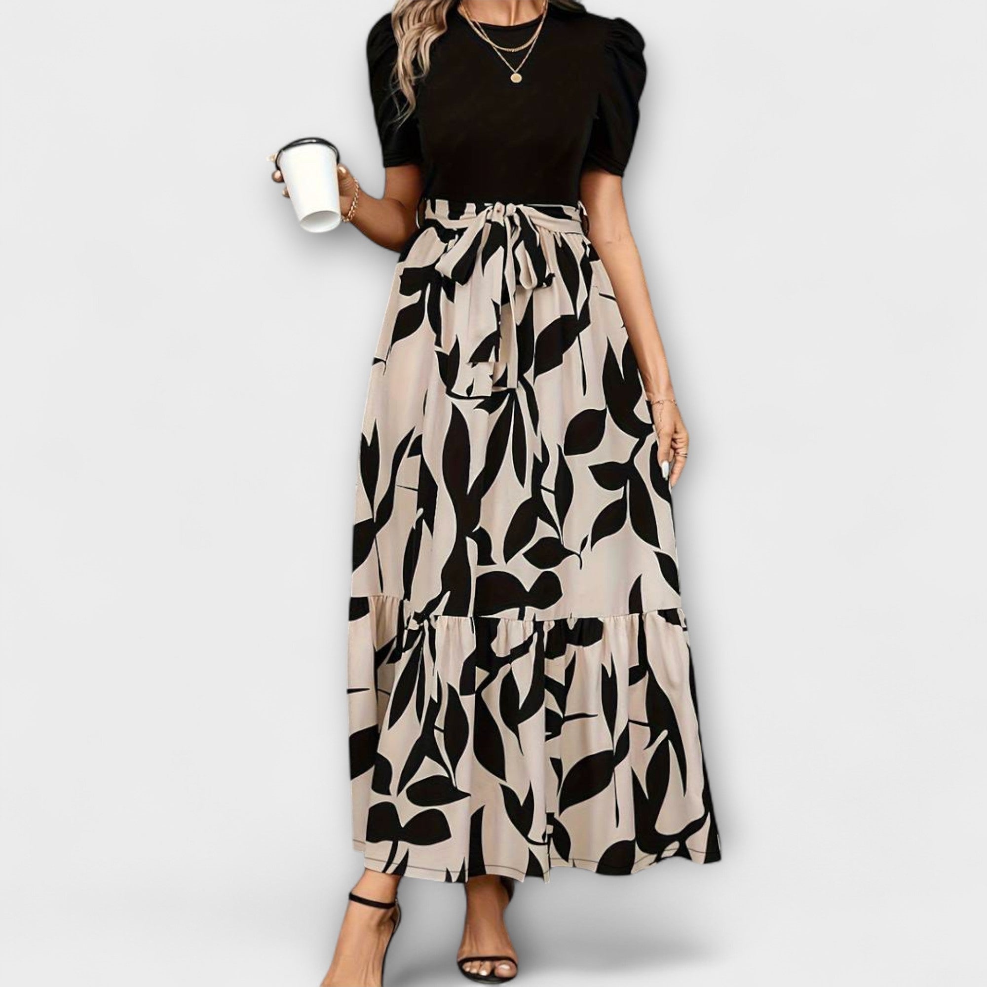 Luna - Summer Dress with Floral Pattern and Round Neckline