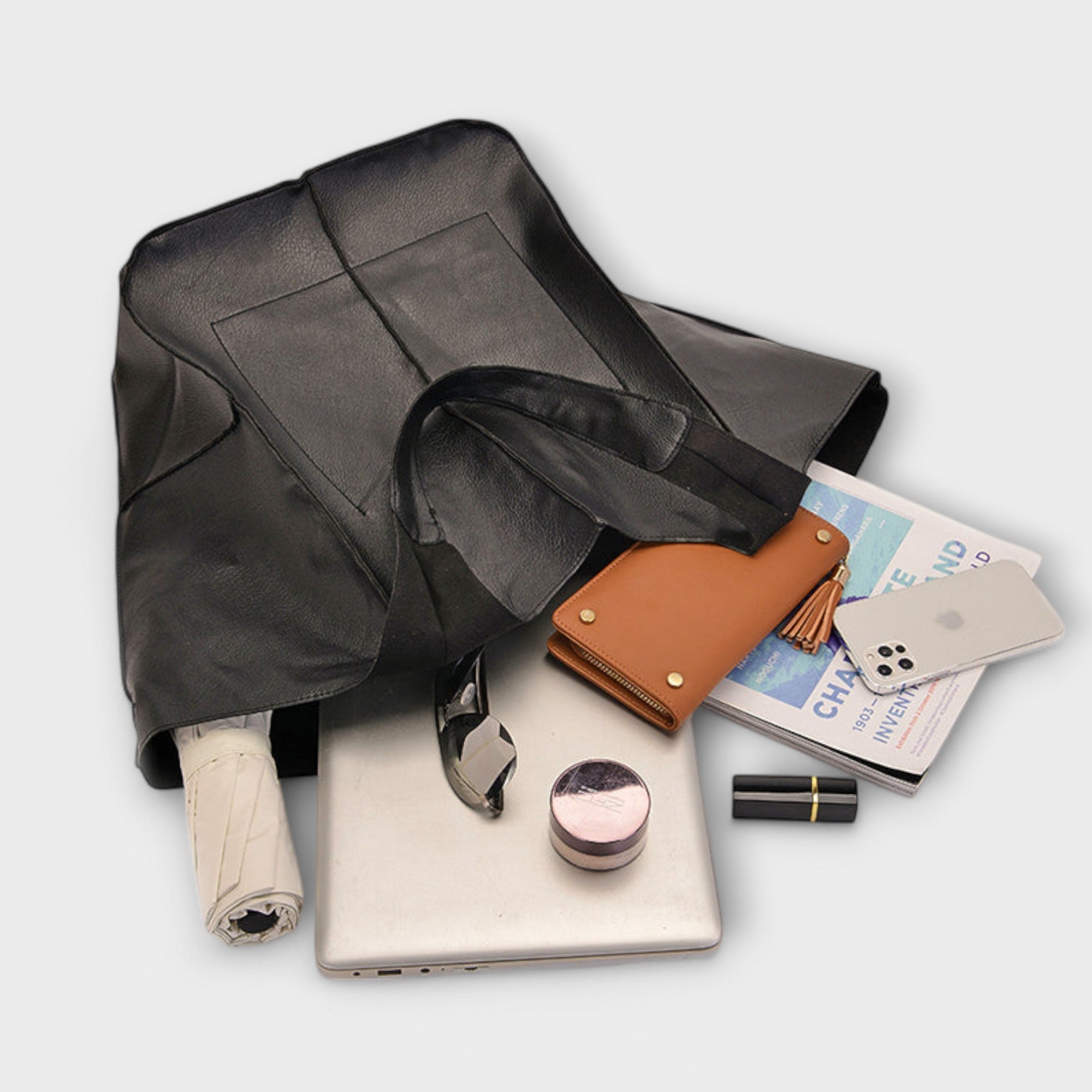 Lora. - Oversized Weekender Bag