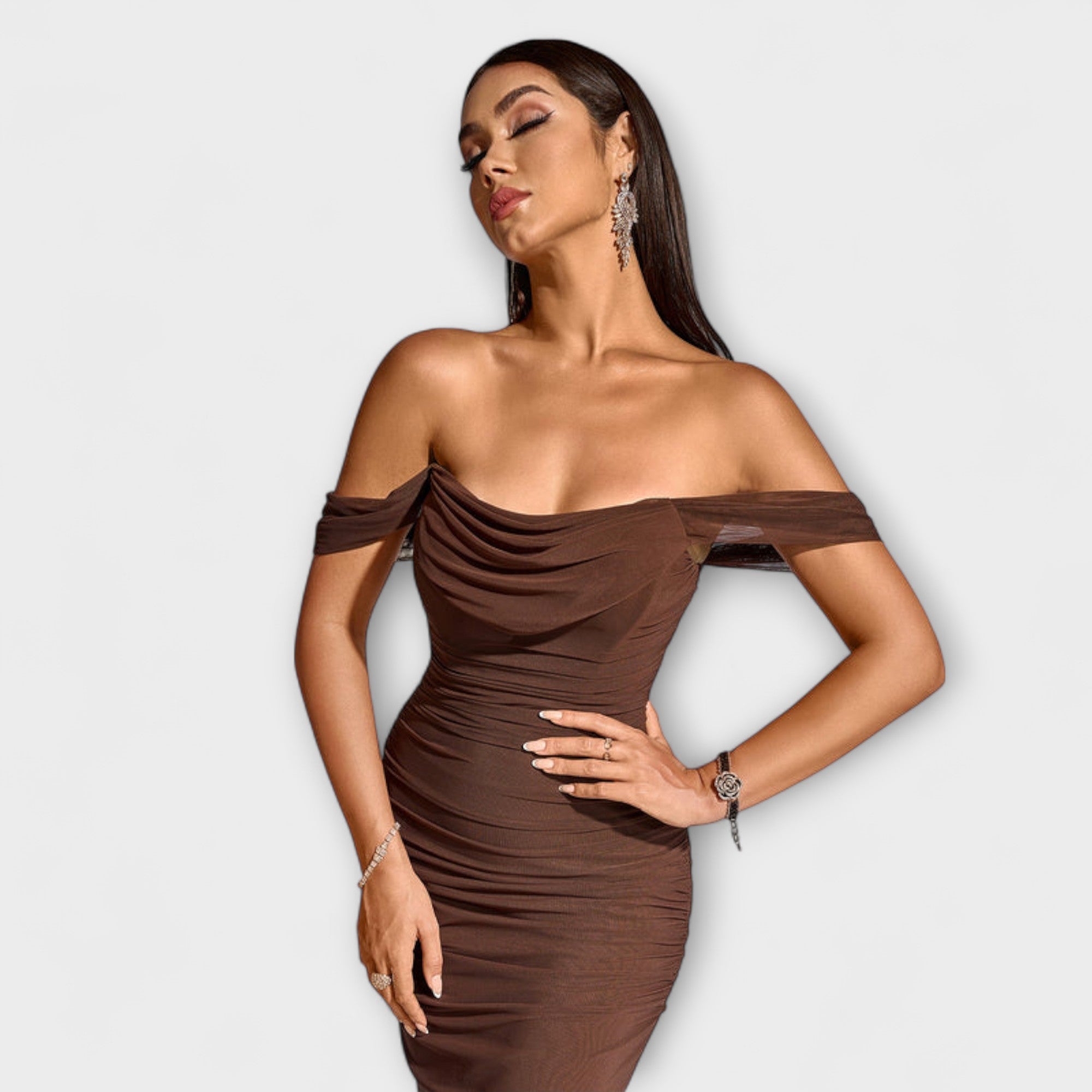 Ione - Off-Shoulder Ruched Bodycon Dress