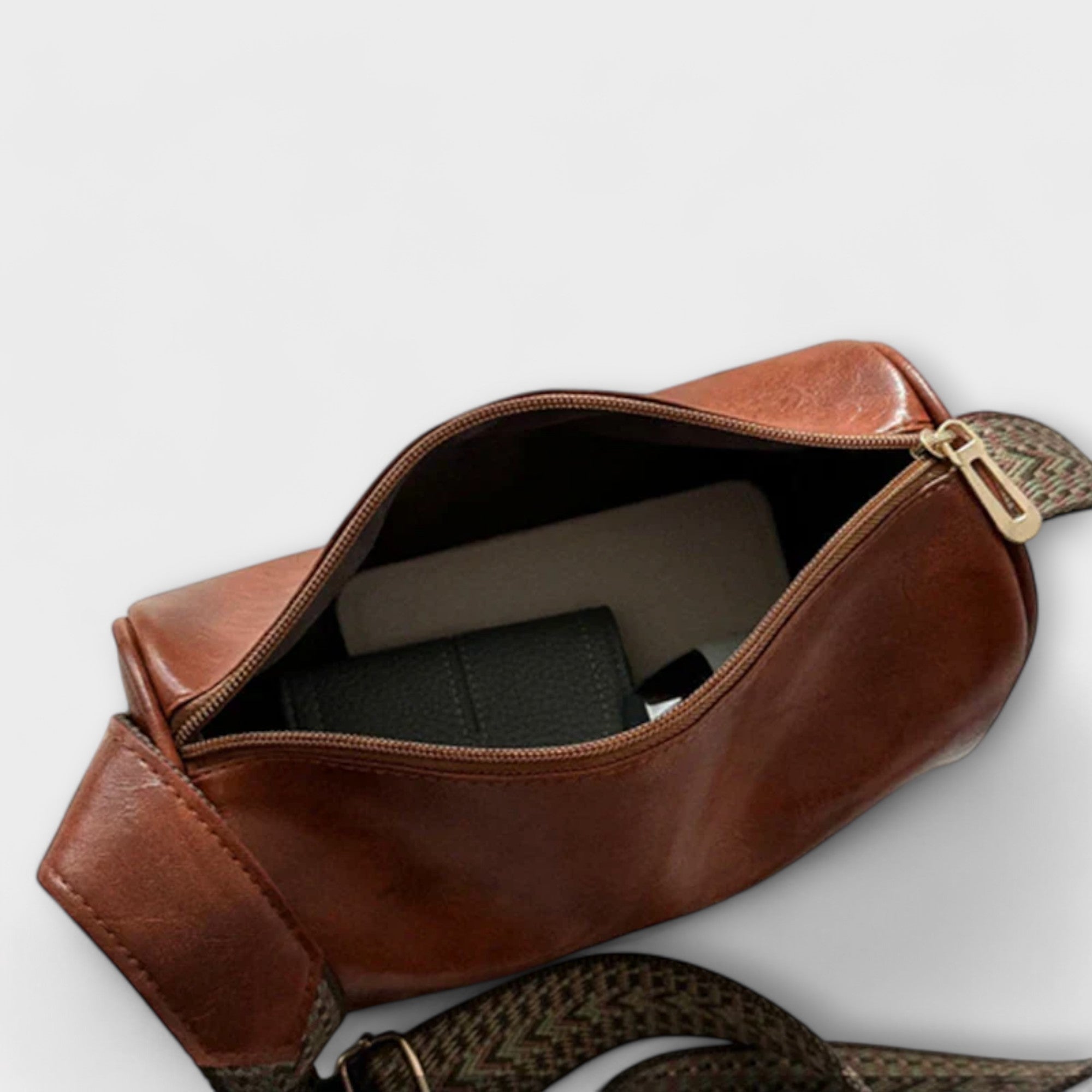 Lora. - Vintage Crossbody Bag