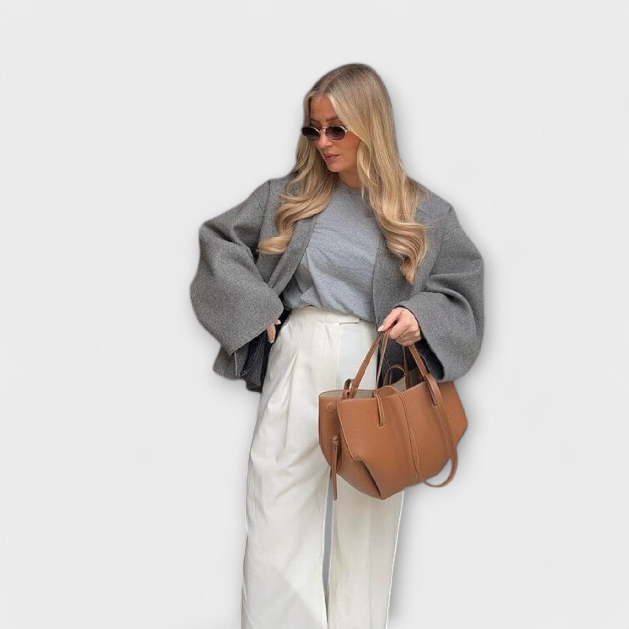 Lora. – Vintage Tote Bag