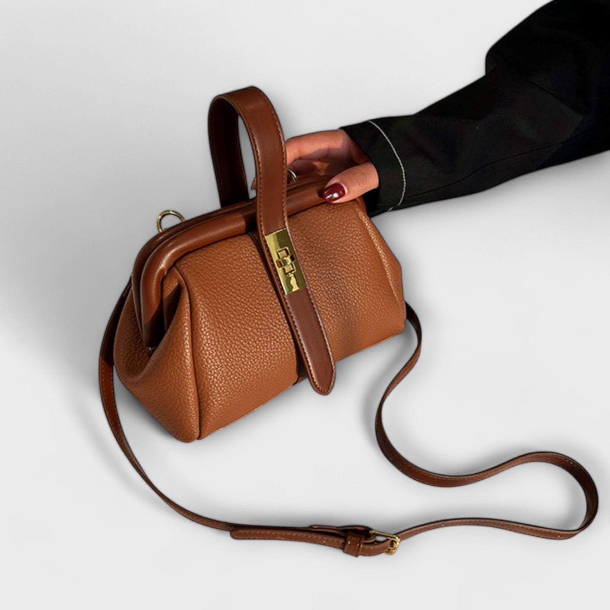 Lora. - Retro Bag