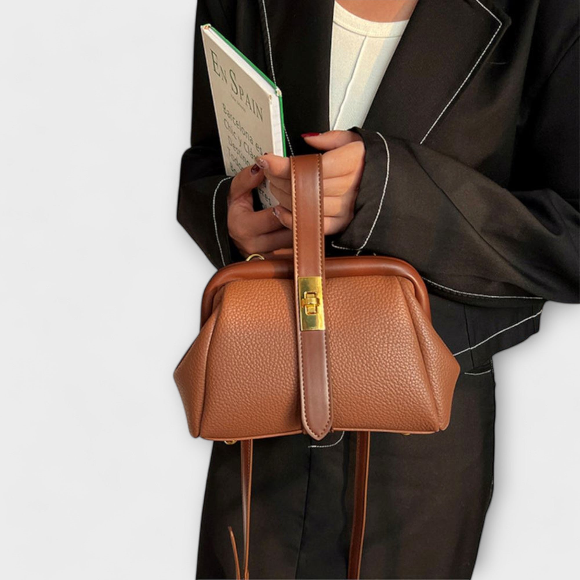 Lora. - Retro Bag