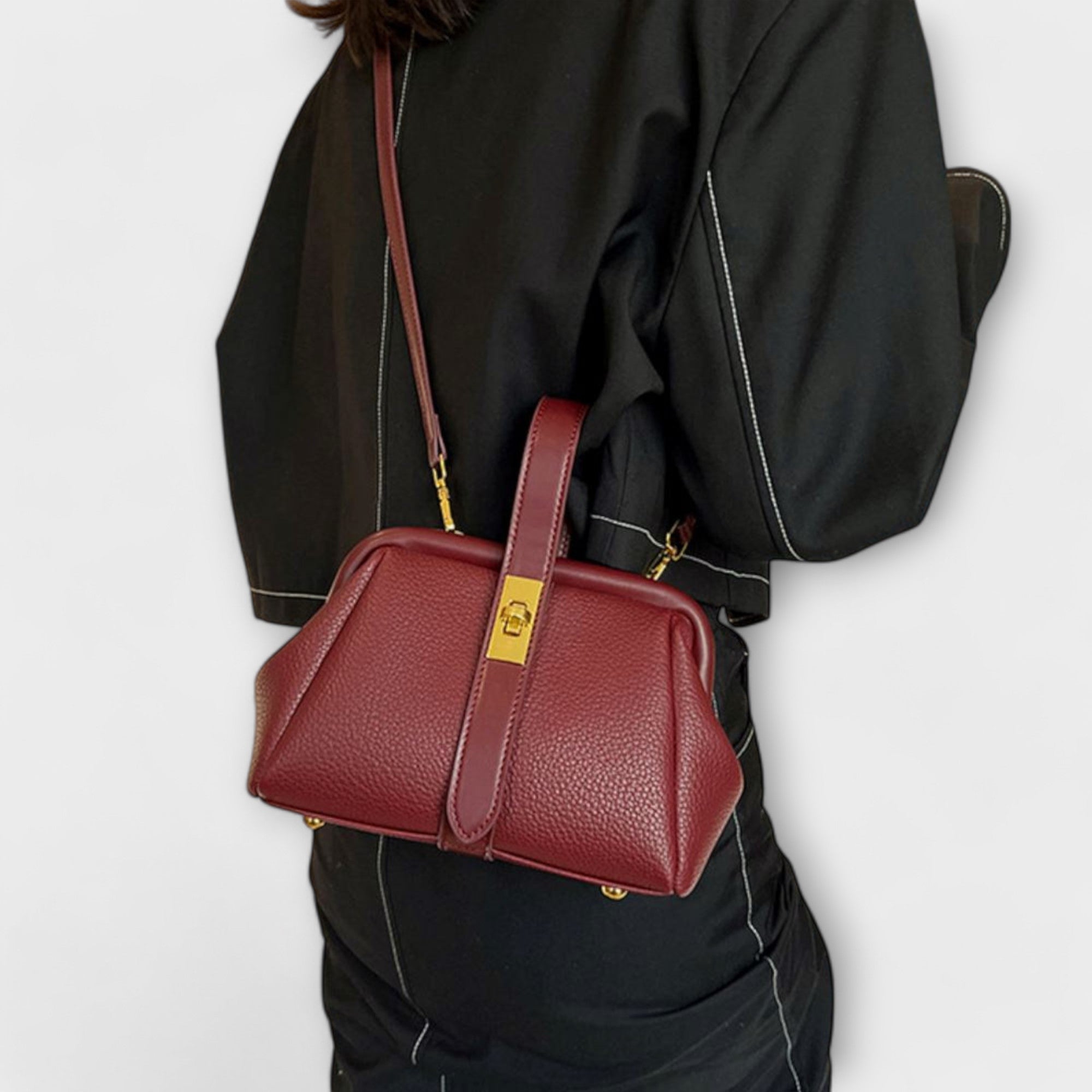 Lora. - Retro Bag