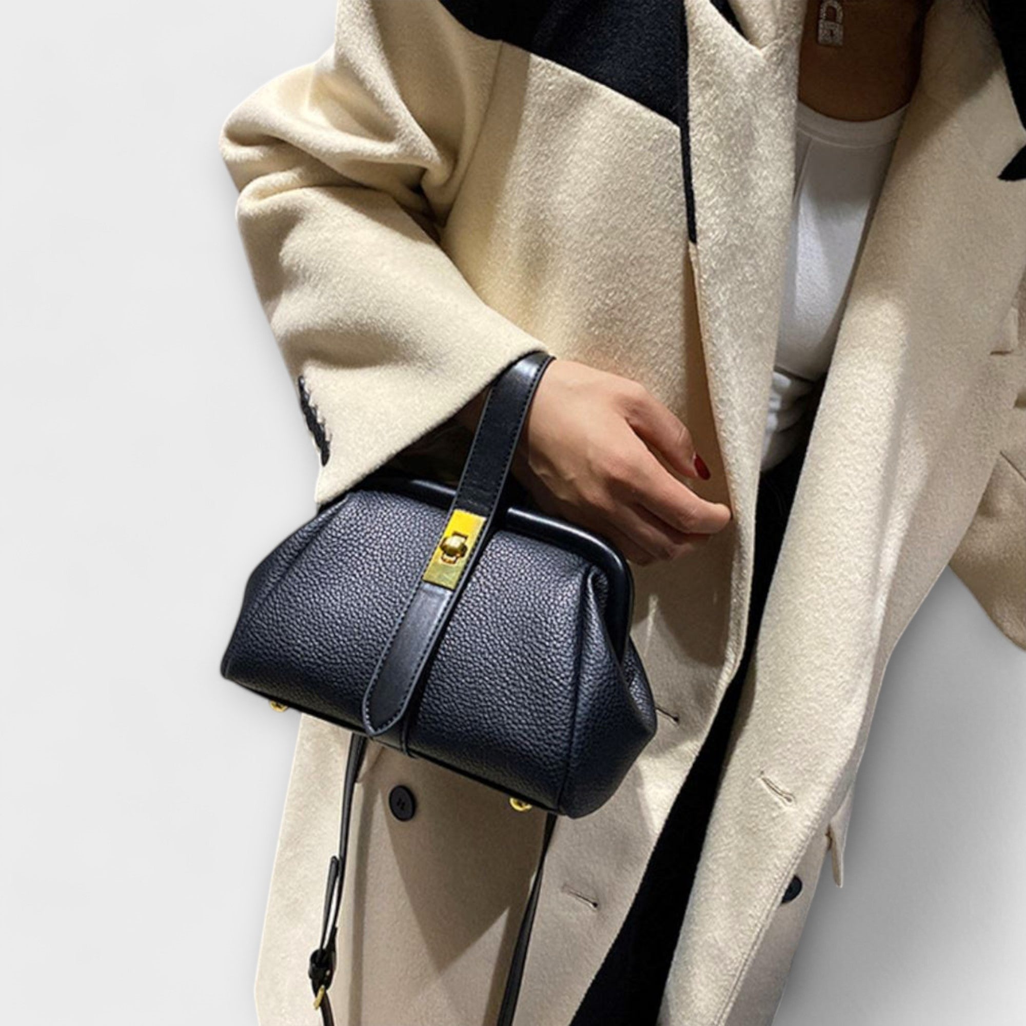Lora. - Retro Bag