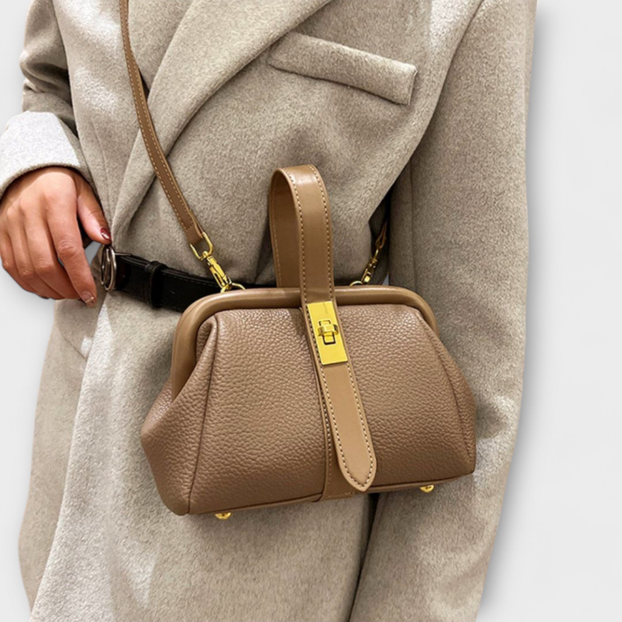 Lora. - Retro Bag