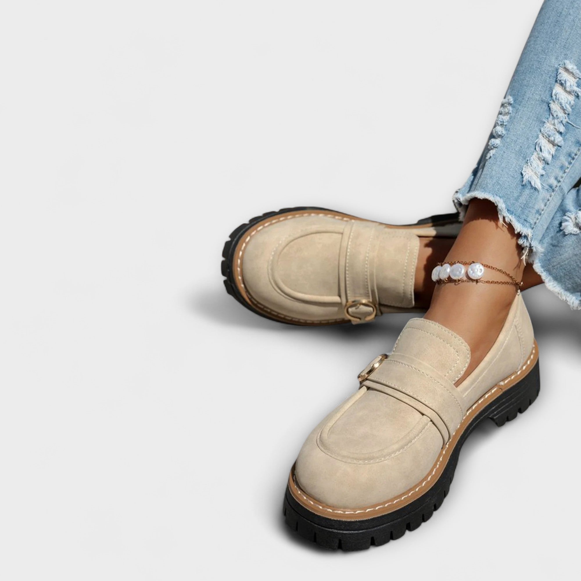 Poet – Casual Slippers with Round Toe