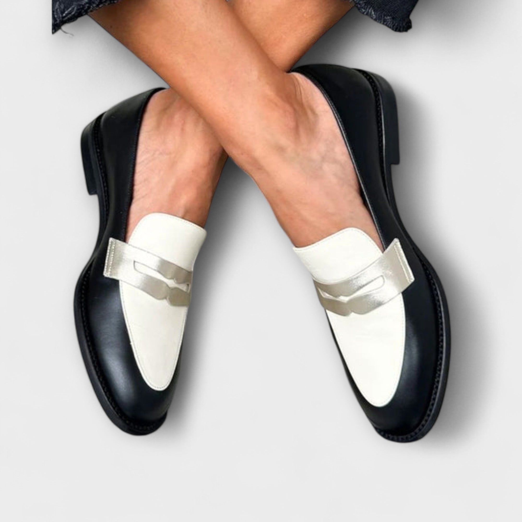 Xara – Black Slippers with Metallic Shine