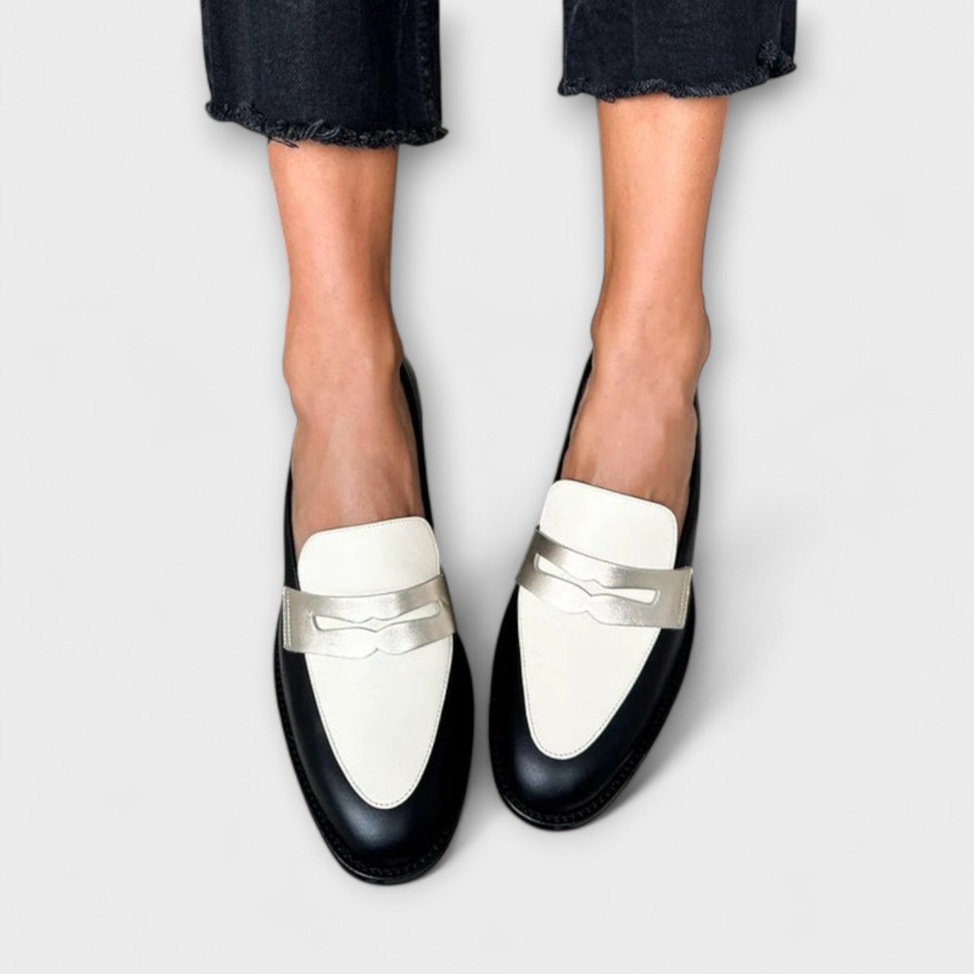 Xara – Black Slippers with Metallic Shine