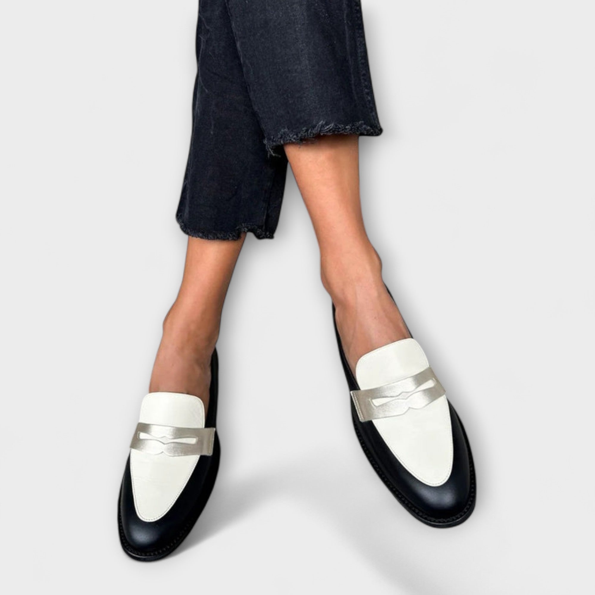 Xara – Black Slippers with Metallic Shine