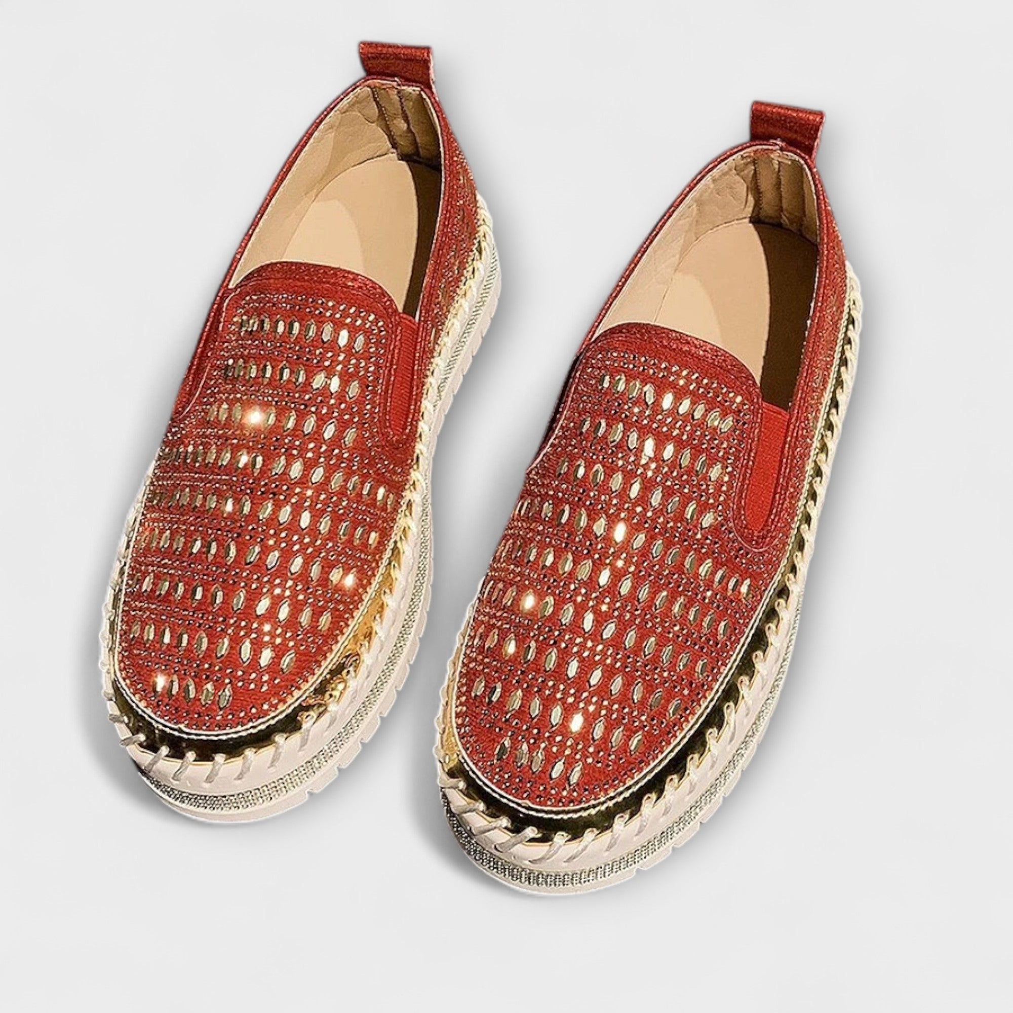 Kenna – Round toe area embellished with rhinestones