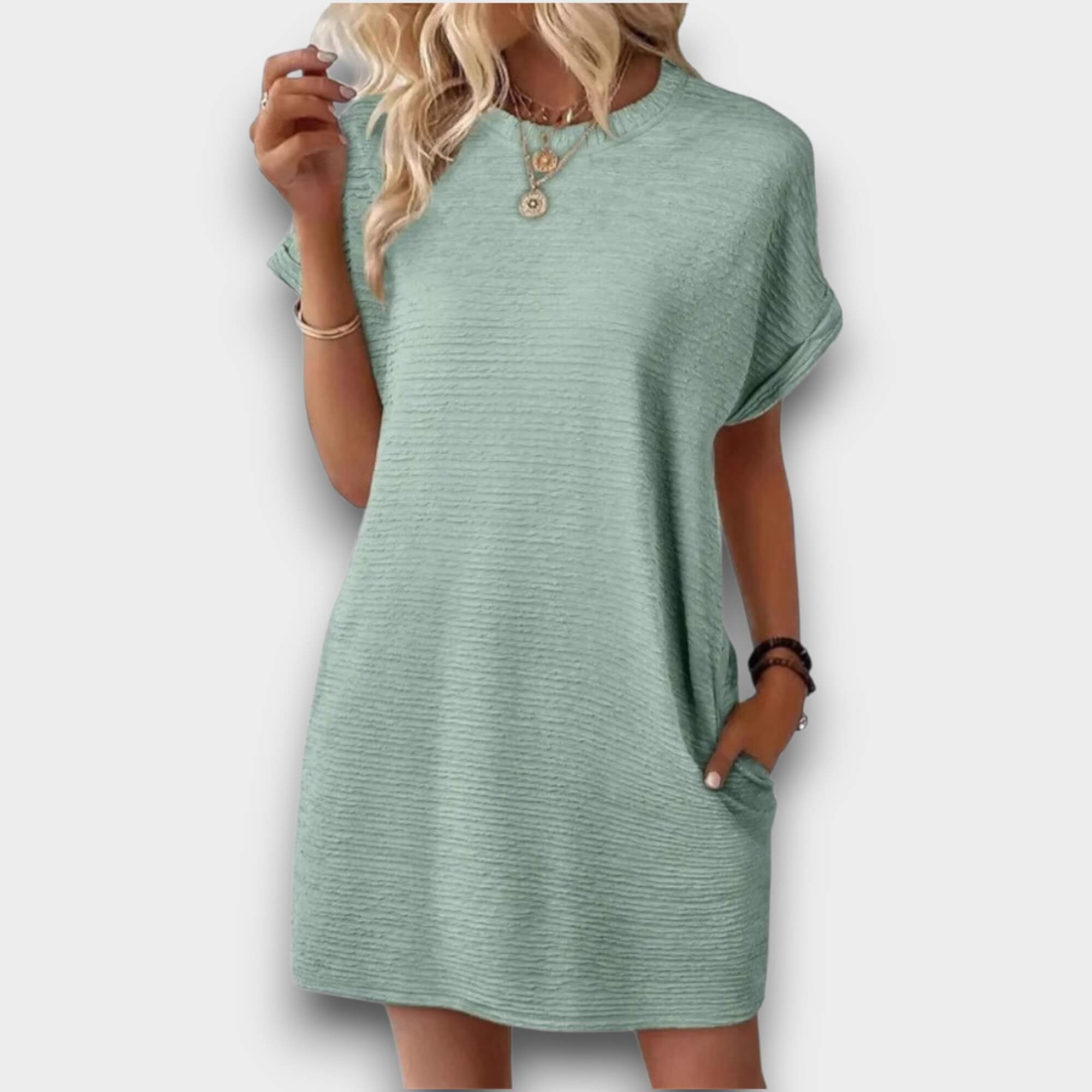 Sienna – Minimalist Round Neck Summer Dress