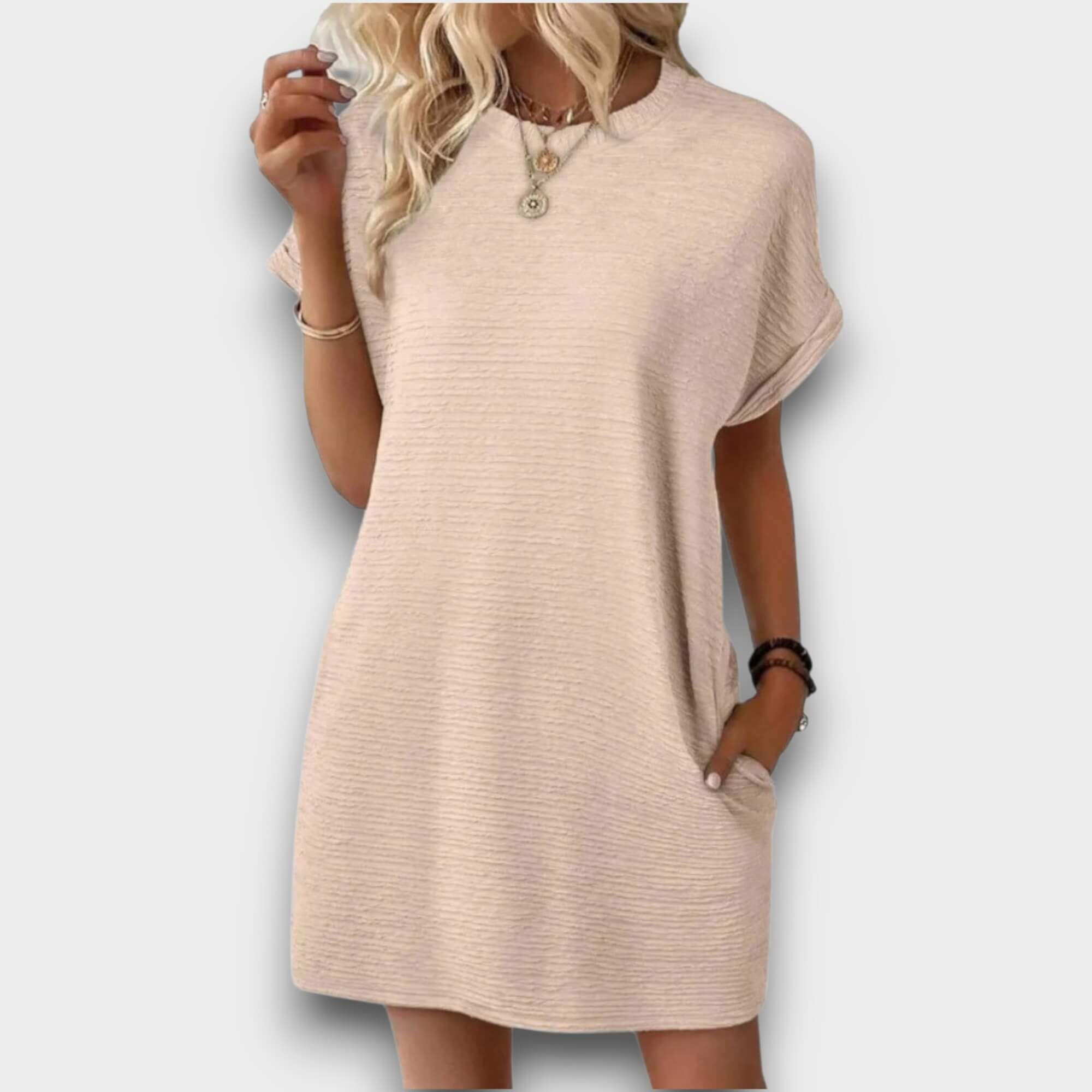 Sienna – Minimalist Round Neck Summer Dress