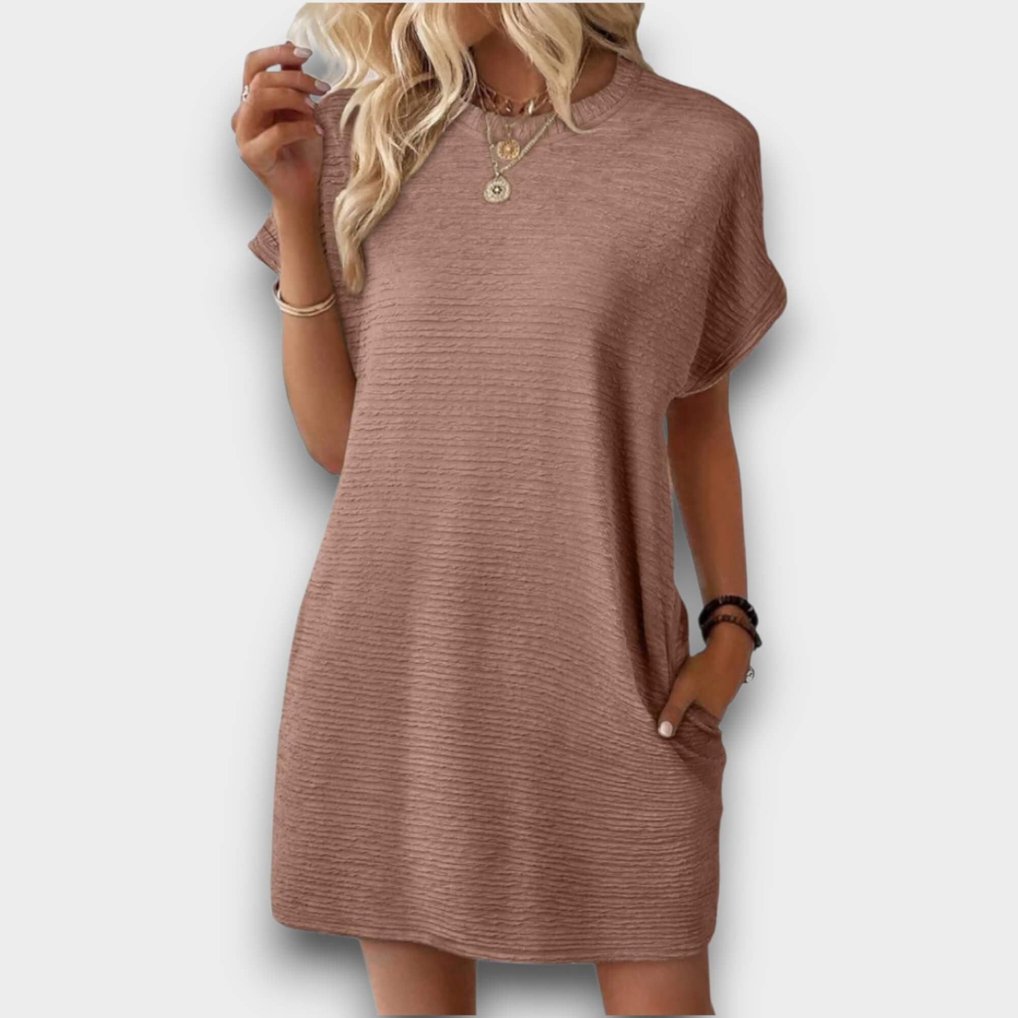 Sienna – Minimalist Round Neck Summer Dress