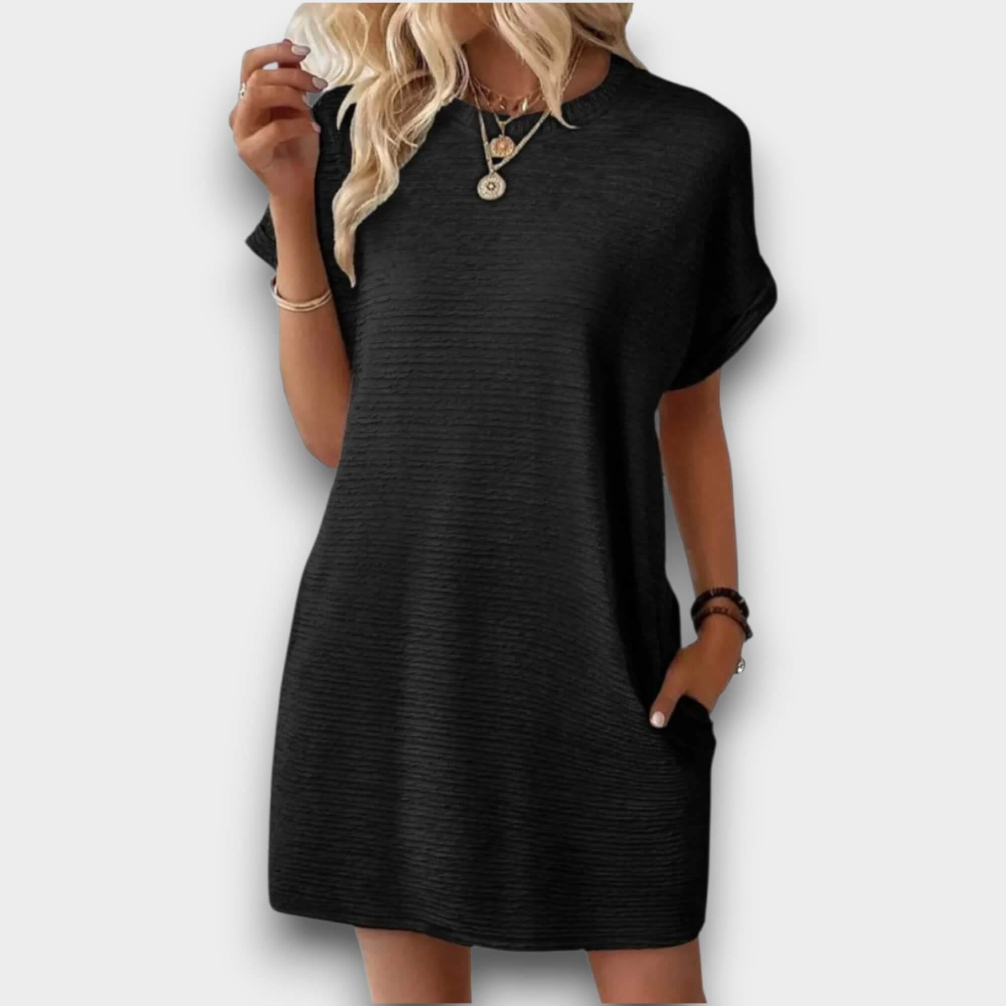 Sienna – Minimalist Round Neck Summer Dress