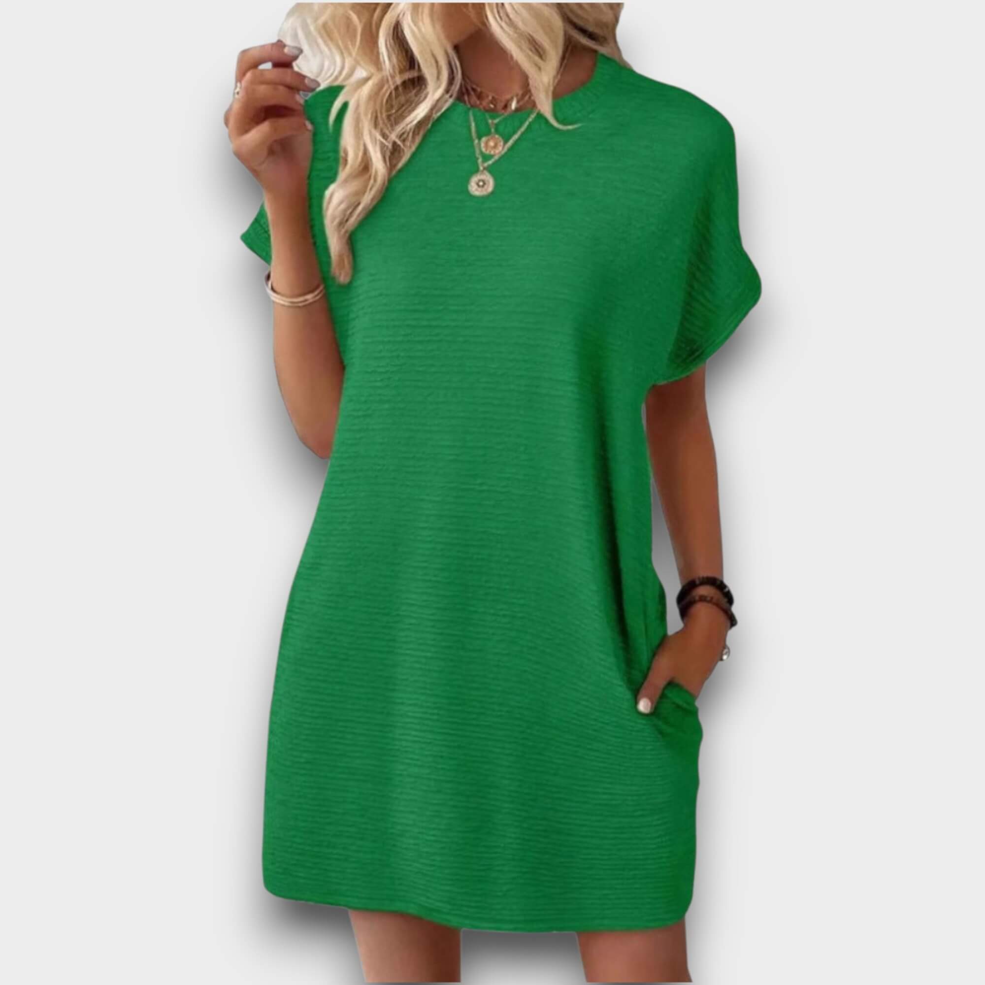 Sienna – Minimalist Round Neck Summer Dress