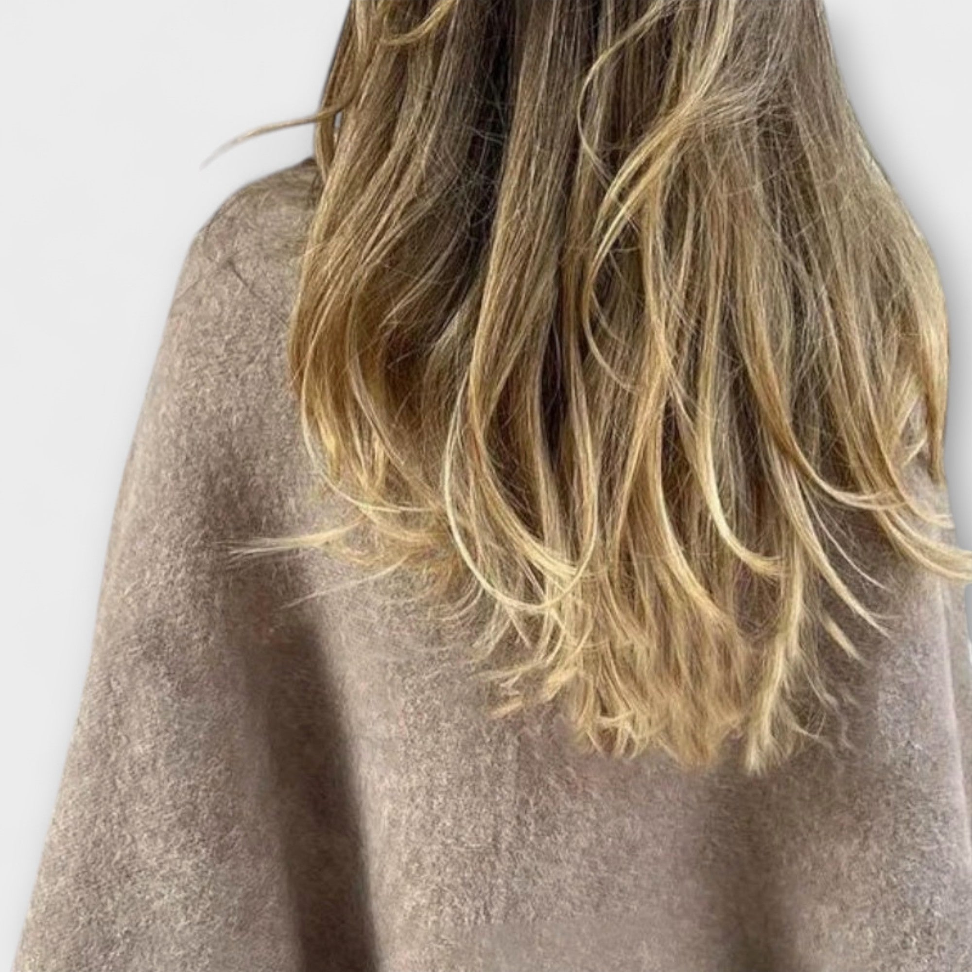 Lena – Elegant Short Wool Jacket with Round Neckline