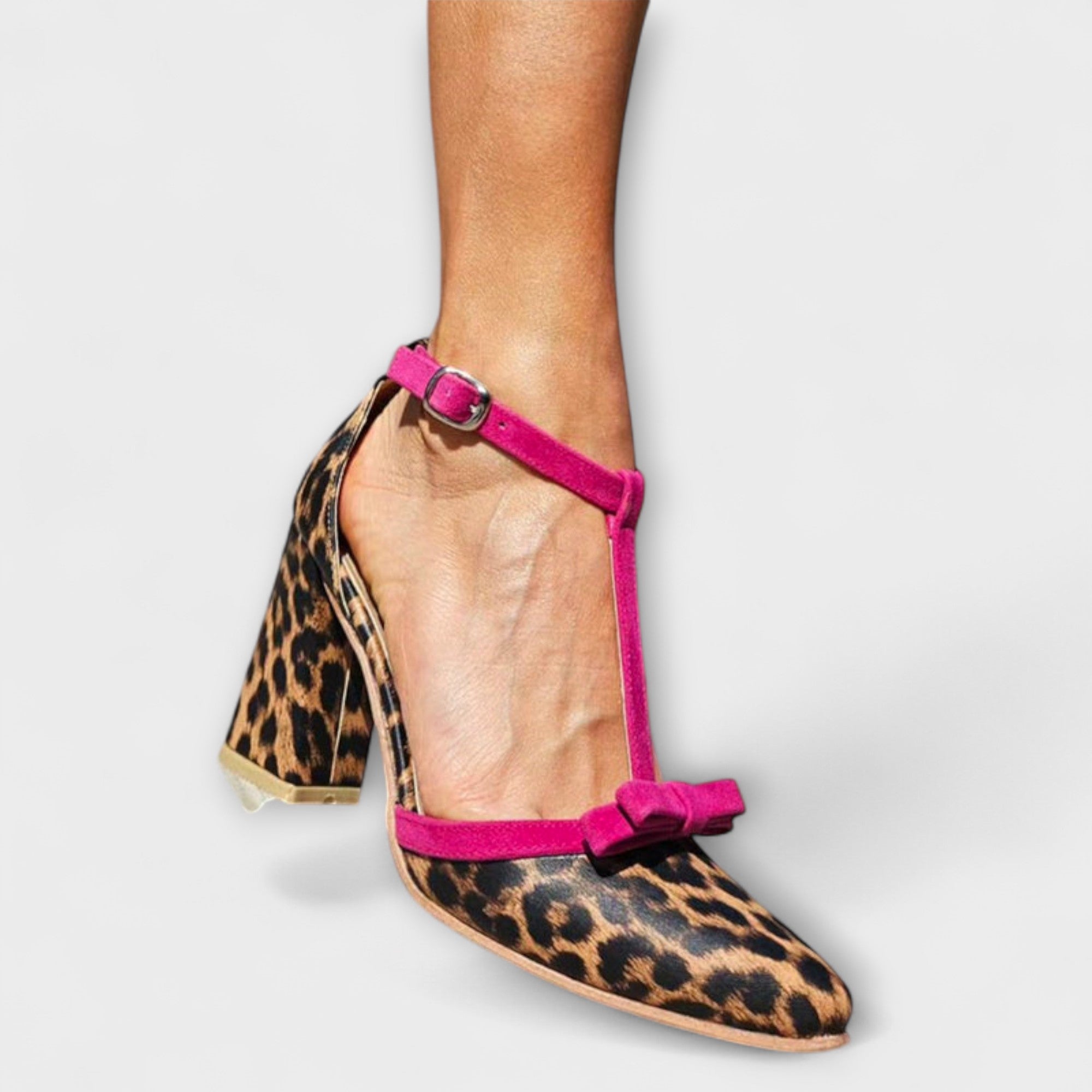 Leontina – Block Heel with Wild Accent